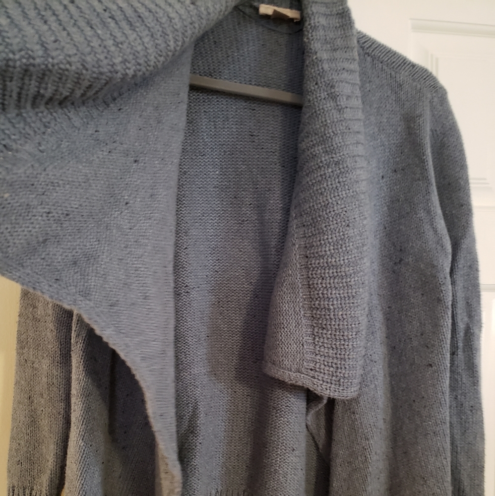 Cardigan - Picture 5 of 6